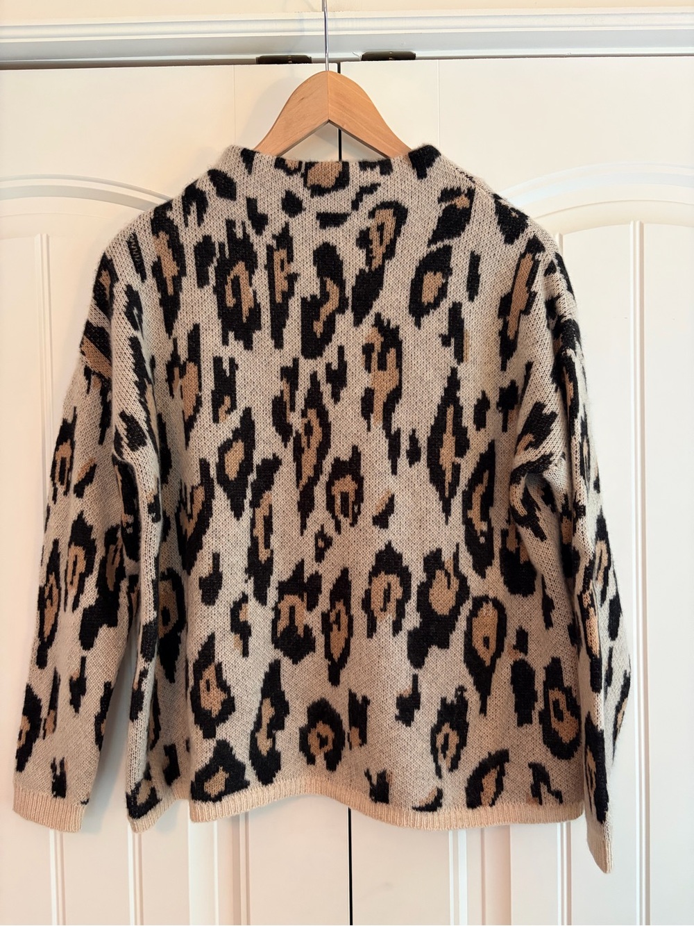PLY Cashmere NWT Beige Black Animal Print Women's Sweater Size Small